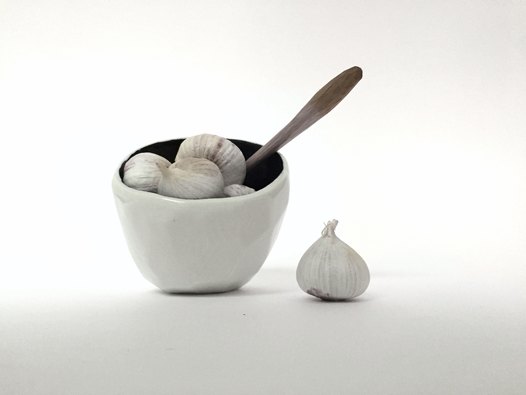 Stine Dulong Garlic Pot